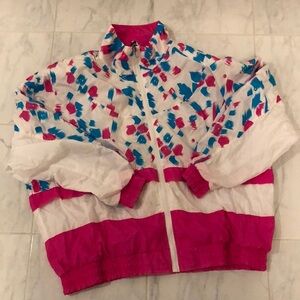 Vintage ladies nylon windbreaker. EUC!